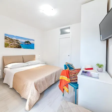 La Gioia Bed & Breakfast 3*