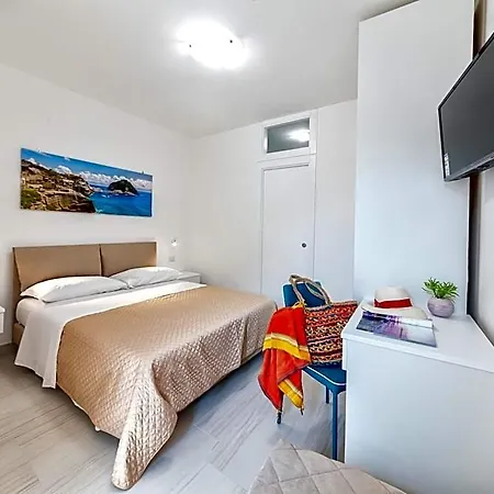 La Gioia Bed & Breakfast 4*