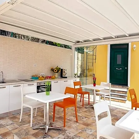 Bed & Breakfast La Gioia 4*